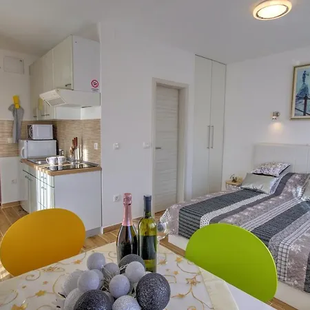 Studio Apartment Margarita Opatija Exterior foto